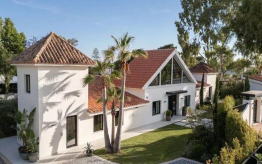 Moderne Villa in Cortijo Blanco nahe Marbella – Privatsphäre pur