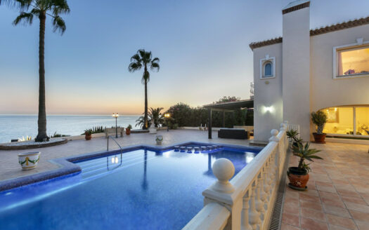 Exklusive Villa mit Meerblick in Marbesa, Marbella