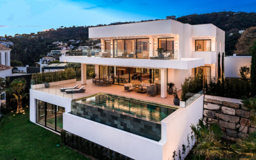 Luxuriöse Villa mit Panoramablick in El Madroñal, Benahavís