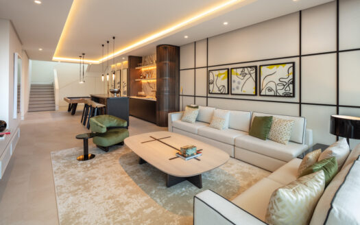 Located in the prestigious area of La Quinta, within the exclusive residential enclave, this spectacular contemporary villa redefines luxury, privacy, and elegance on the Costa del Sol.The property features 7 spacious bedrooms and 7 elegant bathrooms; all designed with high-quality materials and refined finishes that reflect a sophisticated and modern style. With a built area of 851 m², the villa offers generous interior spaces carefully designed to maximize comfort, natural light, and functionality in every room.Set on a 1,379 m² plot, the residence is complemented by an impressive 293 m² terrace, perfect for enjoying the Mediterranean climate, entertaining guests, or simply relaxing while taking in the surrounding views.Its contemporary architecture, expansive windows, and seamless connection between indoor and outdoor living spaces create a bright and elegant atmosphere, ideal for enjoying an exclusive lifestyle in one of the most sought-after areas of Benahavís.A truly exceptional property combining prime location, modern design, and expansive living spaces, perfect as a main residence or a high-end investment opportunity on the Costa del Sol.