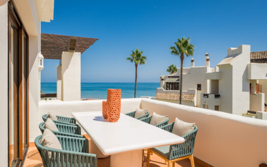 Frontline Beach Penthouse in Bahia del Velerin in Estepona