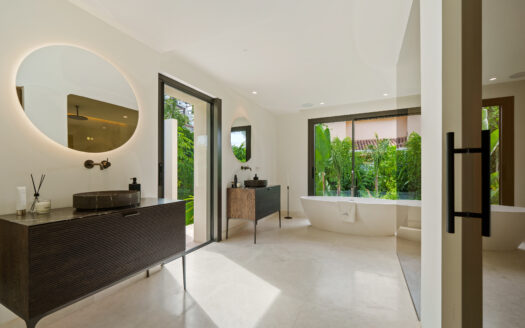 Moderne Villa in Marbella: Einblicke in skandinavische Eleganz