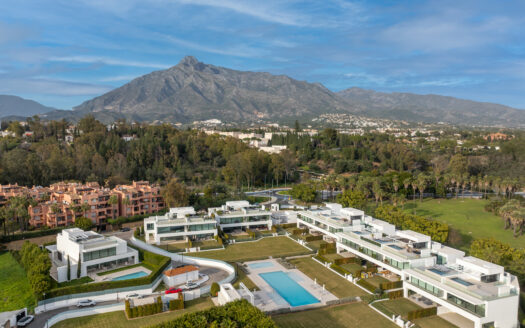 Moderne Villa in Marbella: Elegantes Wohnen an der Goldenen Meile