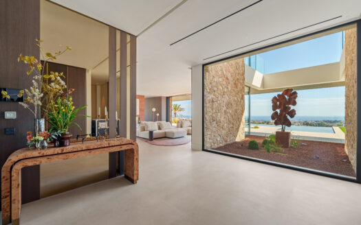 Exklusive Villa mit Panoramablick in El Herrojo Alto, Marbella