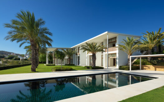 Luxuriöse Villa mit atemberaubendem Blick in Finca Cortesin