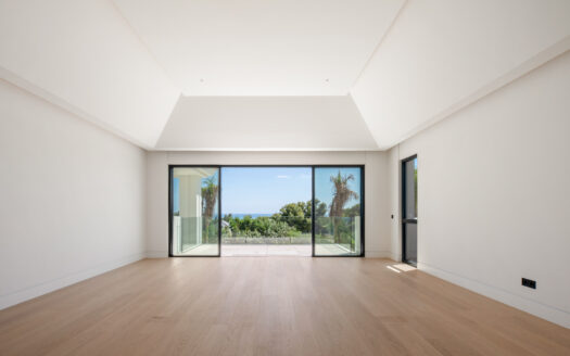 Elegante Villa in Nagüeles: Modernes Wohnen an der Costa del Sol