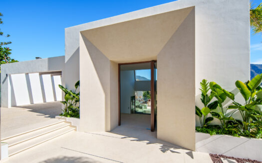 Moderne Villa im Golf Valley, Nueva Andalucía: Luxus pur