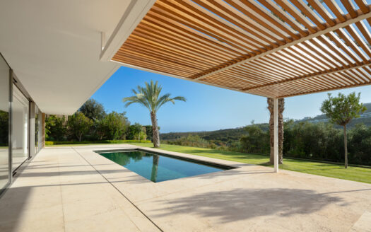Elegante Villa in Finca Cortesin mit Panoramablick aufs Meer