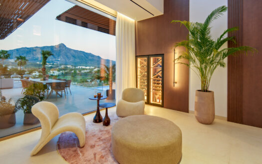 Moderne Villa im Golf Valley, Nueva Andalucía: Luxus pur