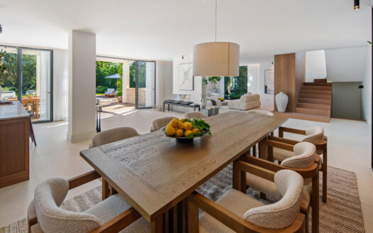 Moderne Villa mit atemberaubendem Blick in Marbella-Las Brisas
