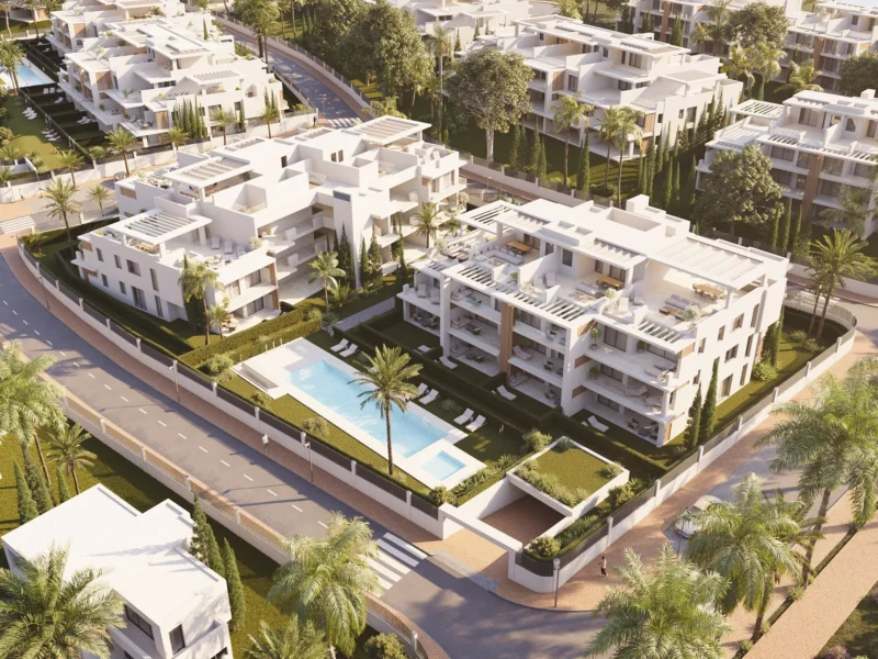 Exklusive Erdgeschosswohnung mit Meerblick an der New Golden Mile, Estepona