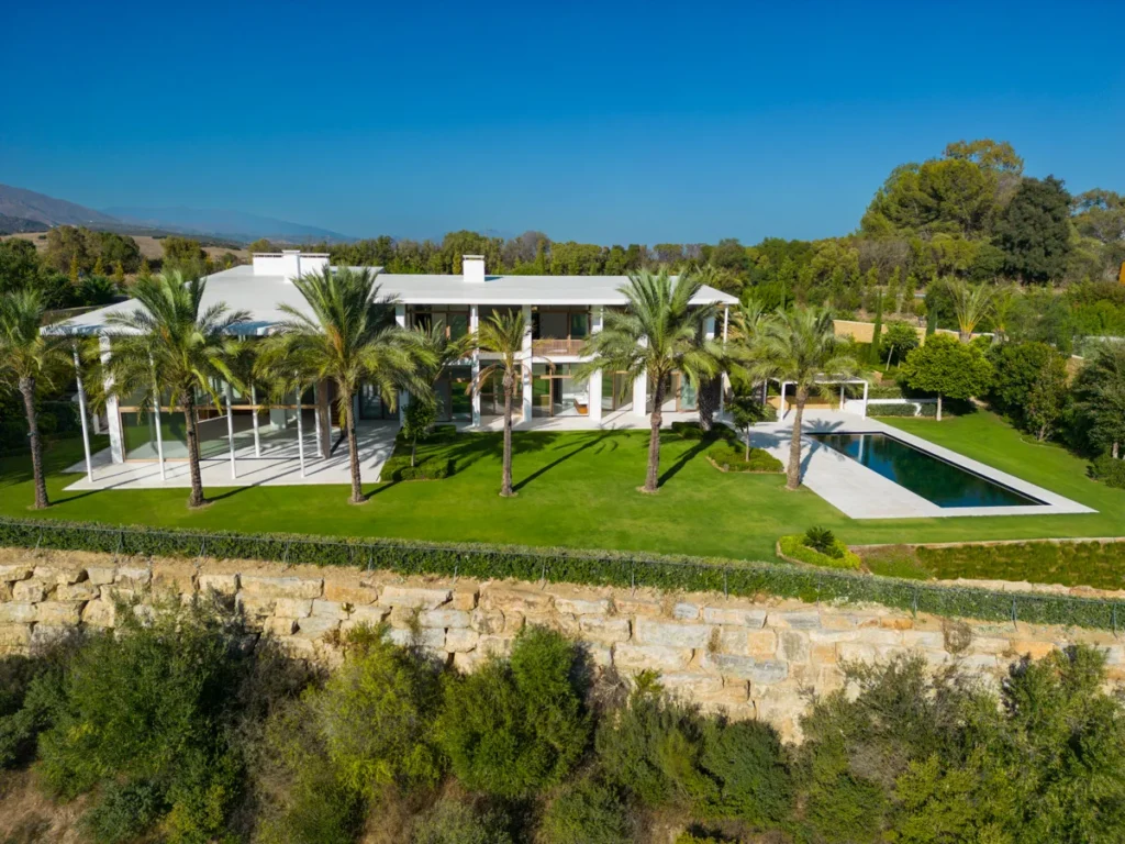 Luxuriöse Villa mit atemberaubendem Blick in Finca Cortesin