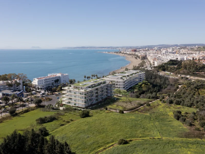 Luxuriöse Strandresidenzen in Estepona – Ihr Traumhaus an der Costa del Sol