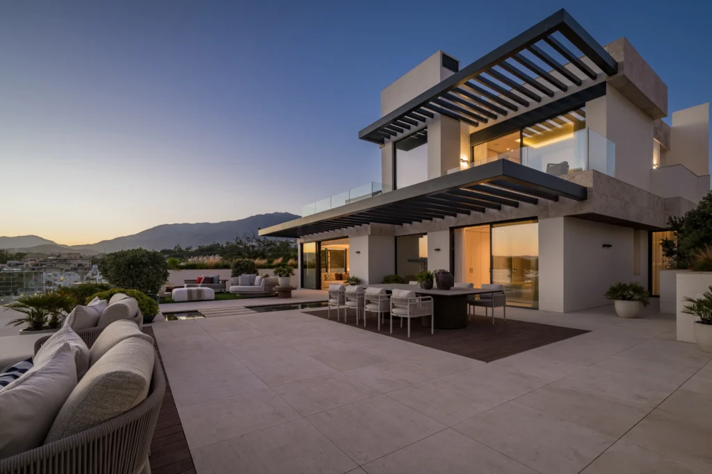 Elegante Apartments mit Panoramablick in Estepona an der Costa del Sol
