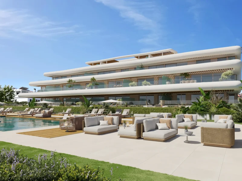Elegante Erdgeschosswohnungen in Marbella mit Garten und Meerblick