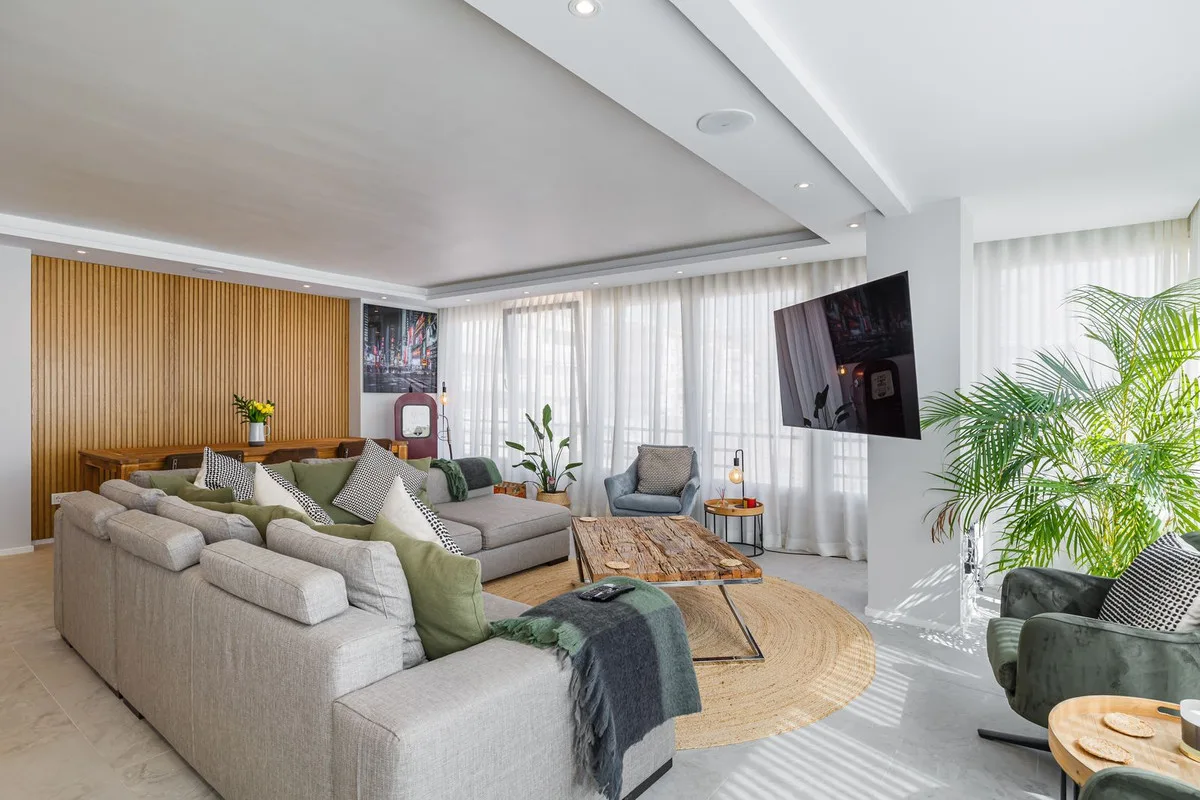 Modernes Apartment im Herzen von Marbella mit Panoramablick