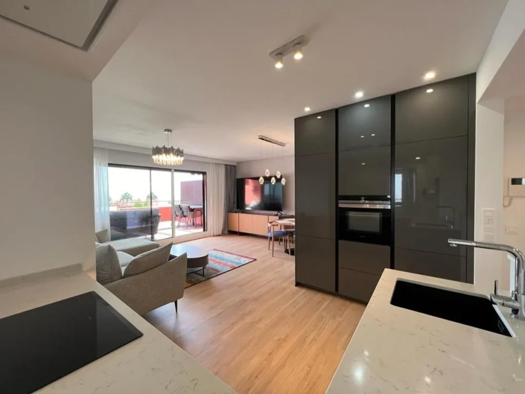 Elegantes Penthouse in Las Salinas, Guadalmansa an der Costa del Sol