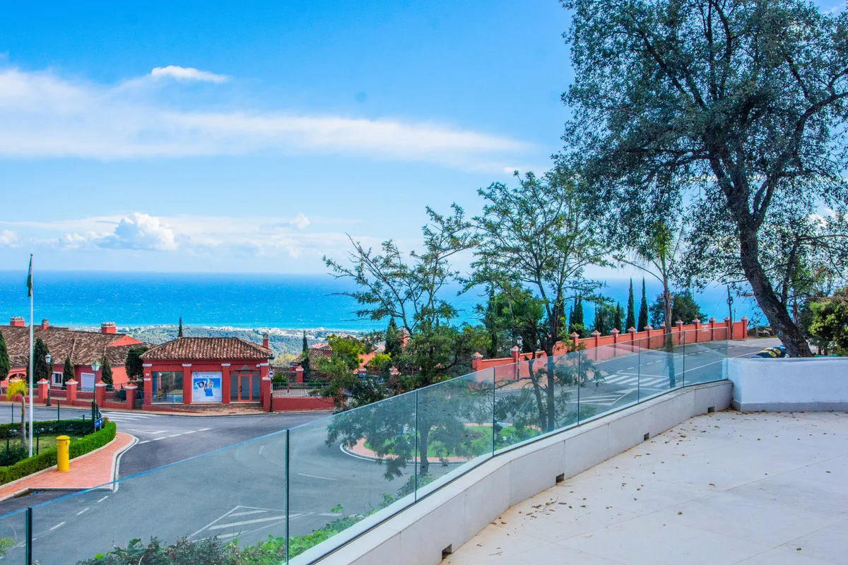 Elegantes Apartment mit atemberaubendem Meerblick in La Mairena