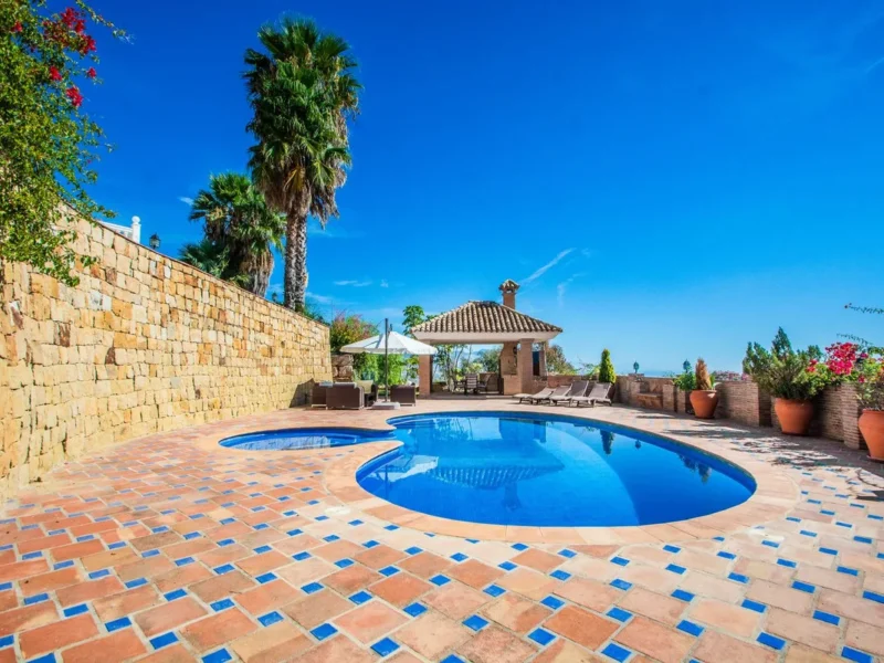 Elegante Villa mit Panoramablick in Marbella, Costa del Sol