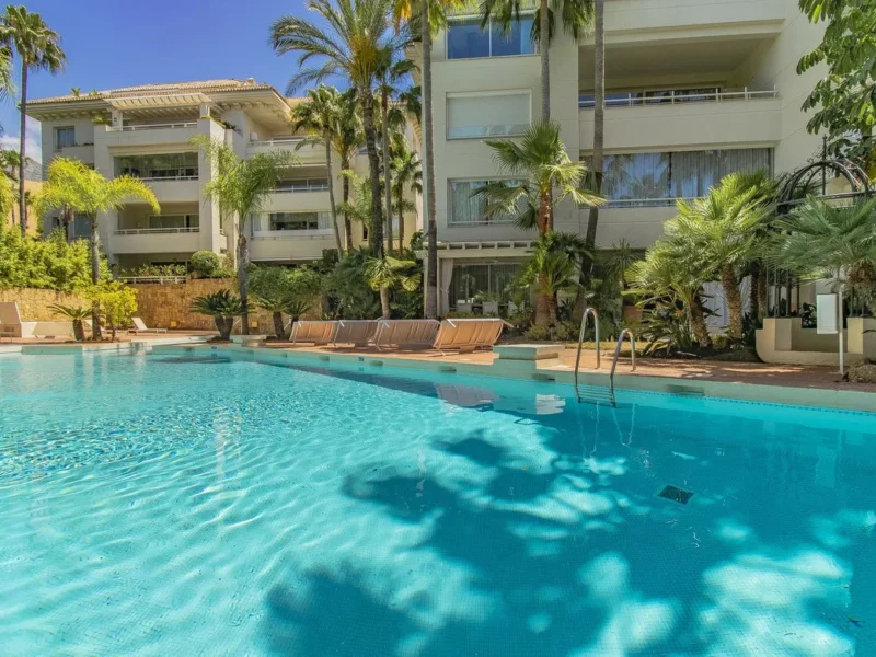 Elegantes Penthouse mit Meerblick in Marbella an der Costa del Sol