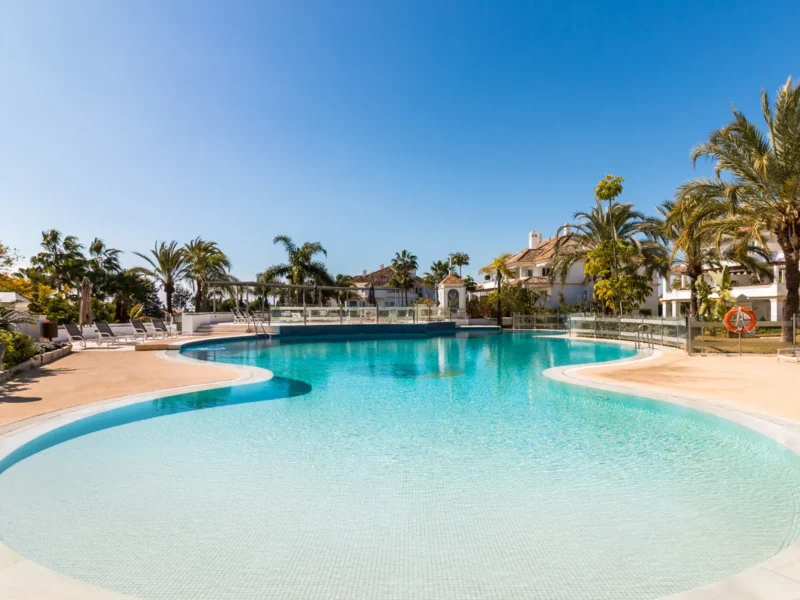 Elegante Wohnung in Marbella: Luxuriöses Wohnen an der Goldenen Meile