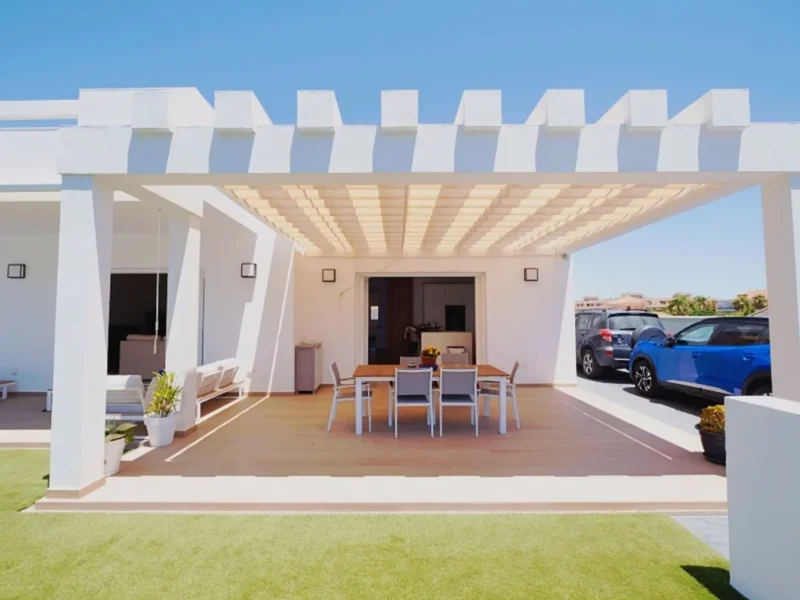 Elegante Villa in Sabinillas – Modernes Wohnen an der Costa del Sol