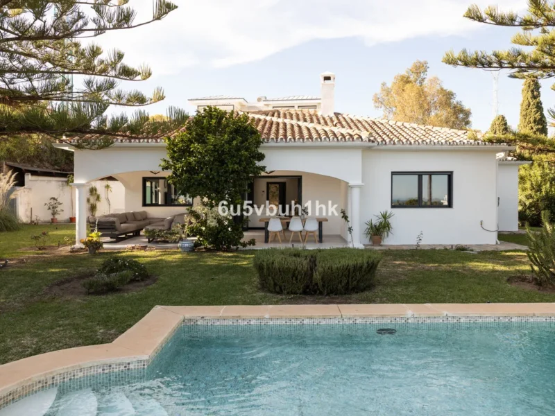 Elegante Villa mit Meerblick in Soto de La Quinta Costa del Sol