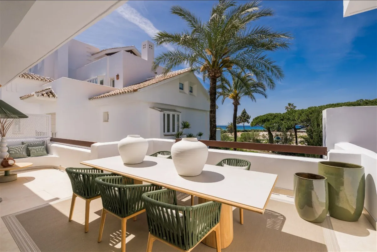 Elegante Wohnung in Reserva de Los Monteros an der Costa del Sol