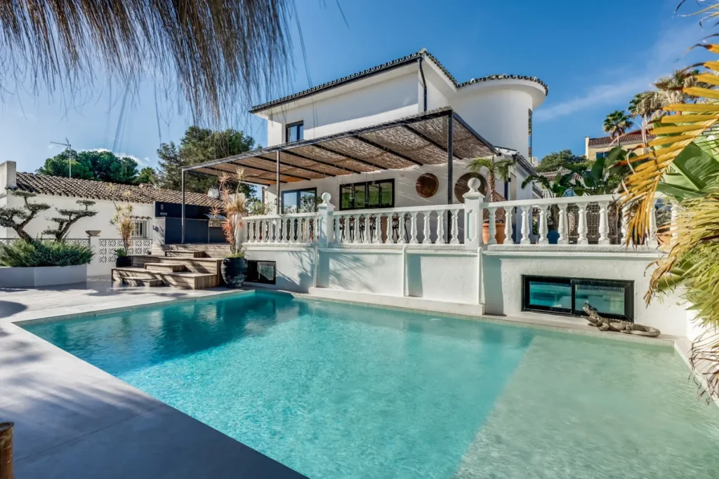 Exklusive Villa in Nueva Andalucía – Eleganz an der Costa del Sol