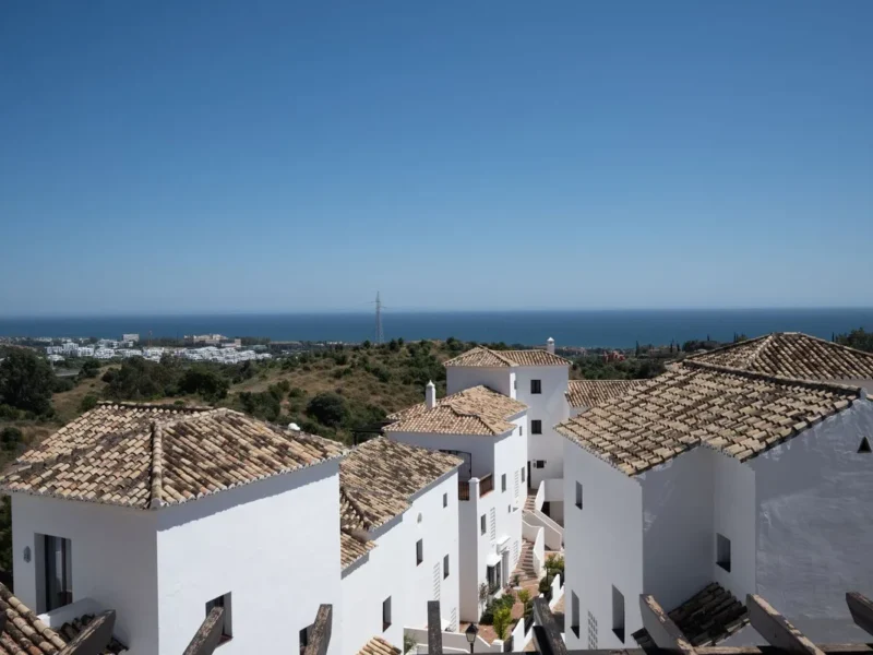 Exklusive Wohnung mit Meerblick in Altos de Los Monteros
