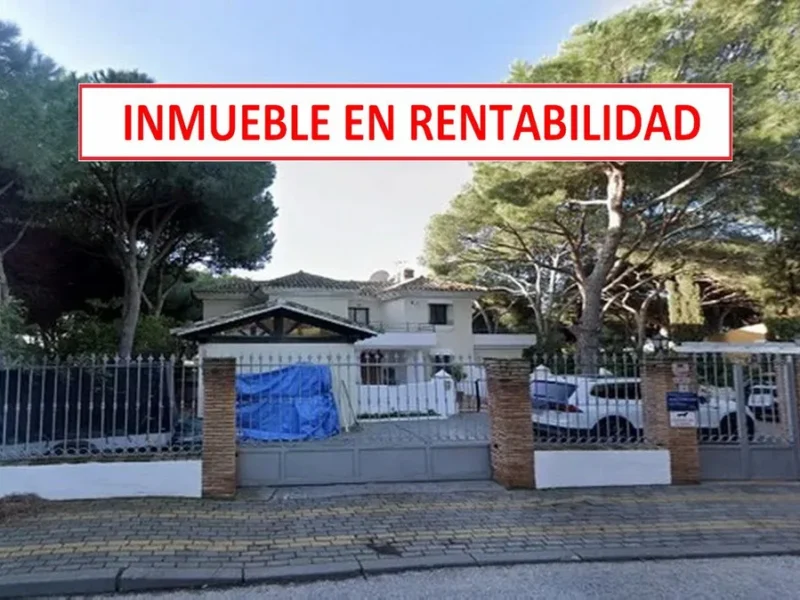 Exklusive Villa in Elviria-Cabopino, Marbella: Ihr Traumhaus an der Costa del Sol