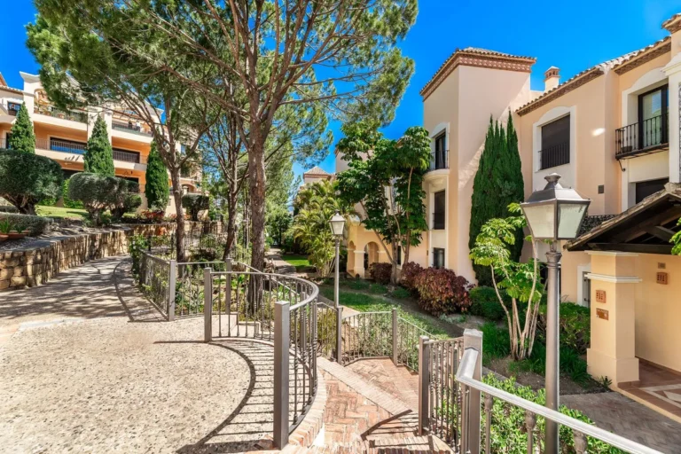 Elegante Wohnung mit Meerblick in Marbella, Costa del Sol
