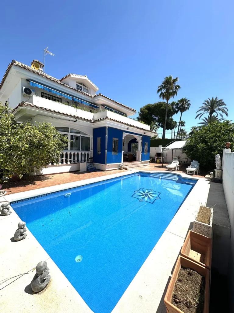 Elegante Villa in Marbella: Traumhaftes Leben an der Costa del Sol