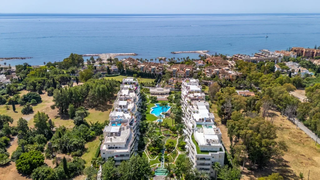 Luxuriöses Apartment in Marbella nahe Puerto Banús mit Meeresblick