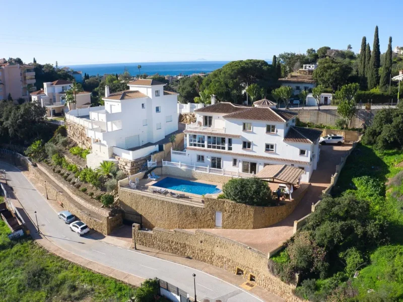 Elegante Villa in Elviria: Traumhaus an der Costa del Sol