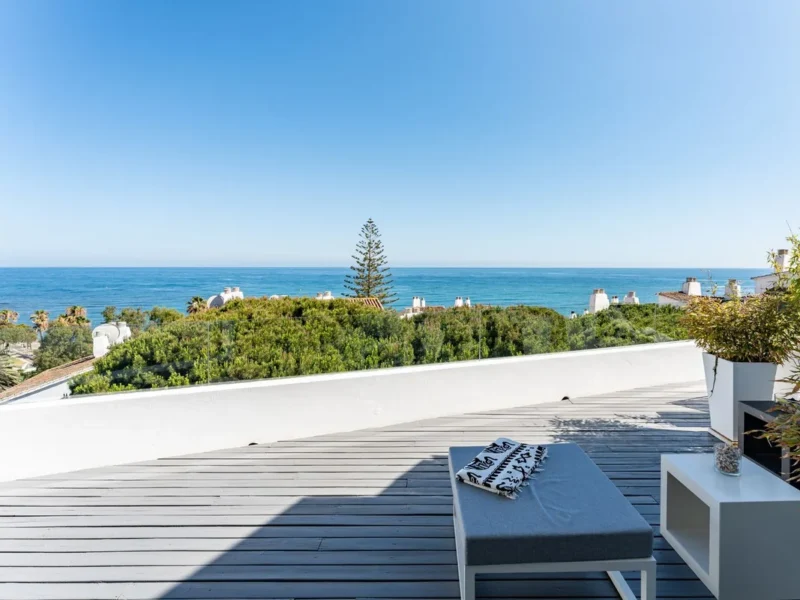 Elegantes Penthouse mit atemberaubendem Meerblick in Mijas Costa