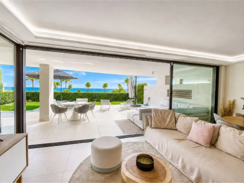 Elegante Erdgeschosswohnung in Velaya an der Costa del Sol