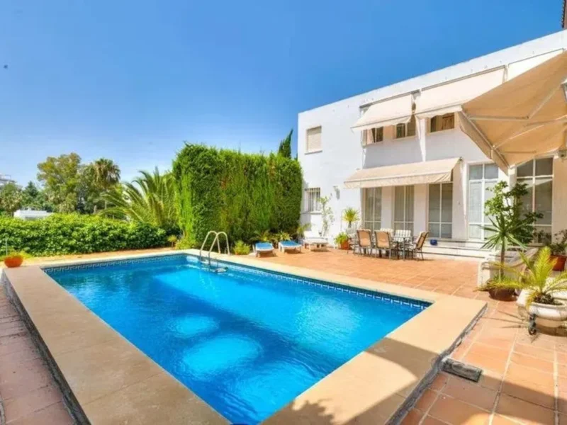 Luxuriöse Villa in Las Brisas, Marbella für individuelle Gestaltung