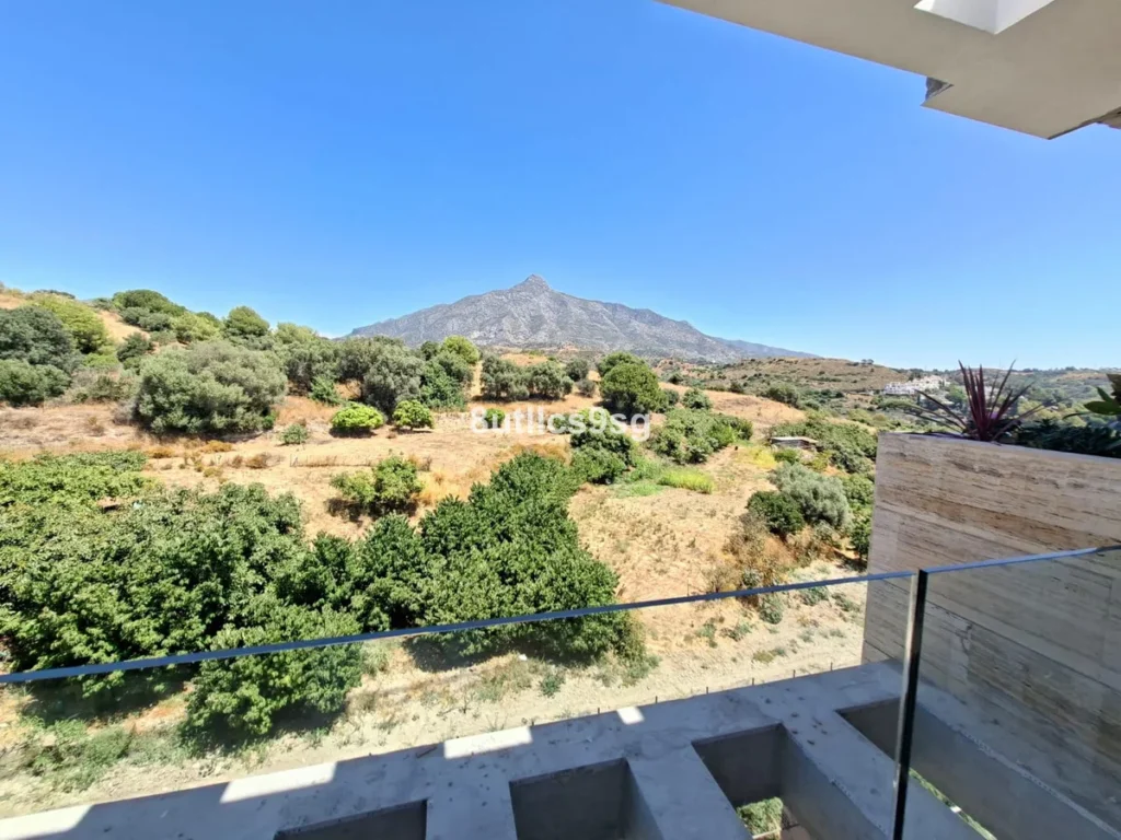 Elegantes Apartment in Aloha, Marbella: Luxus an der Costa del Sol