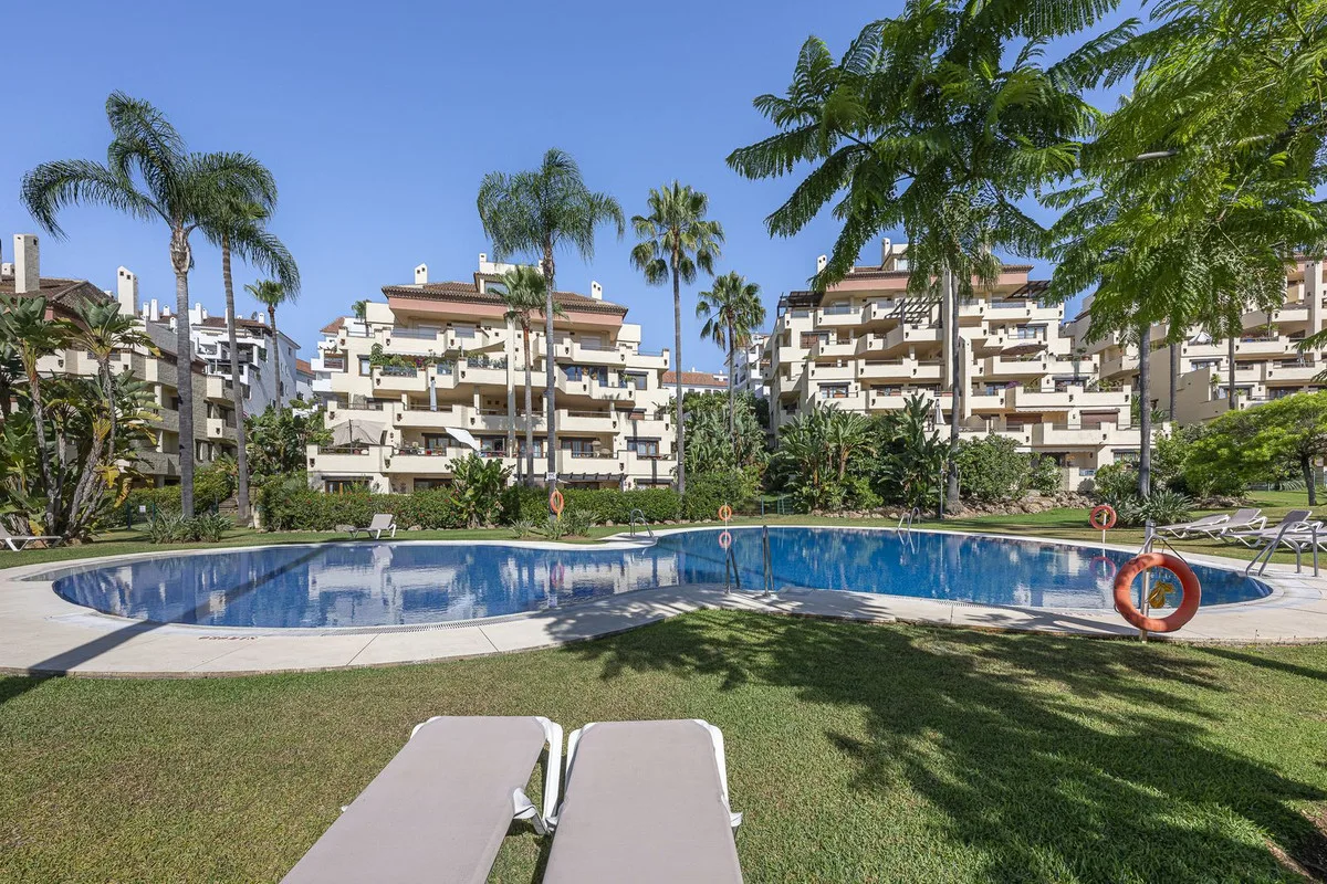 Exklusive Erdgeschosswohnung in Lomas de Marbella Club