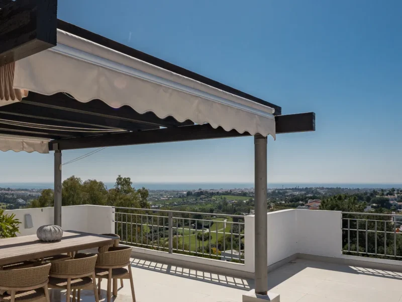 Exklusives Duplex-Penthouse mit Panoramablick in Benahavís