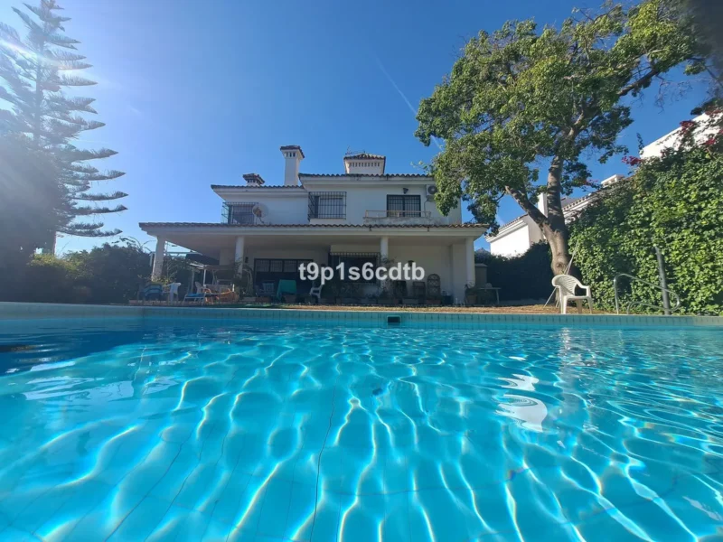 Elegante Villa mit Panoramablick in Marbella, Costa del Sol
