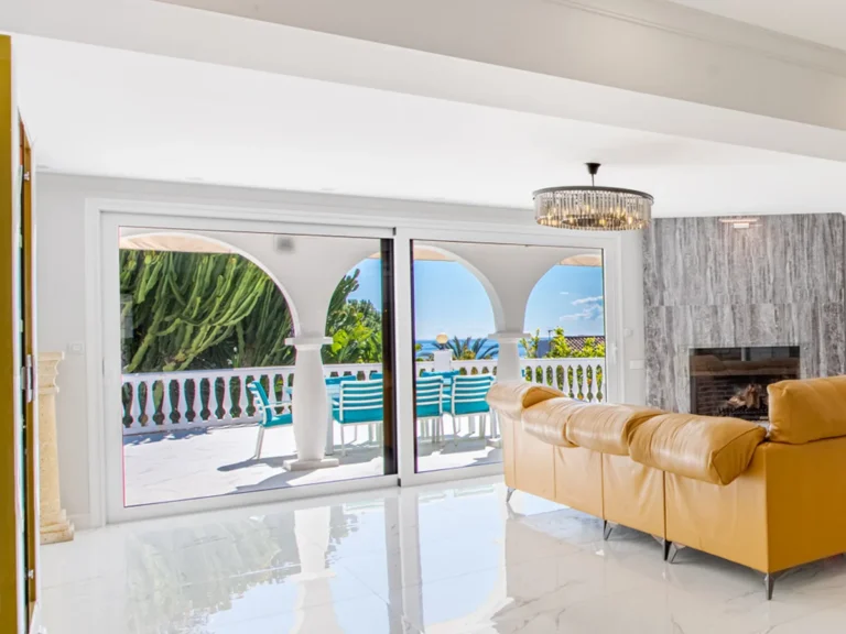 Elegante Villa in Marbella mit atemberaubendem Meerblick