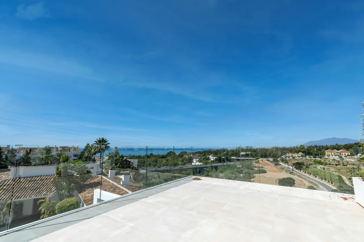 Elegante Villa in Marbella: Exklusives Leben an der Costa del Sol