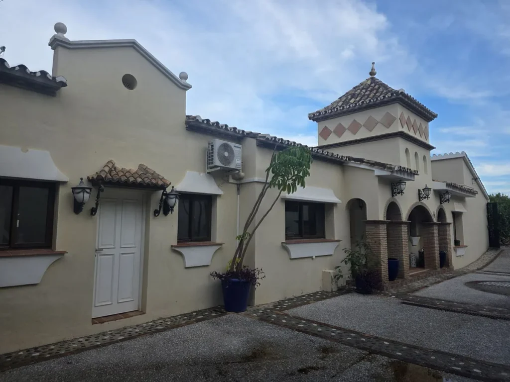 Exklusive Villa in Benahavís mit atemberaubendem Meerblick