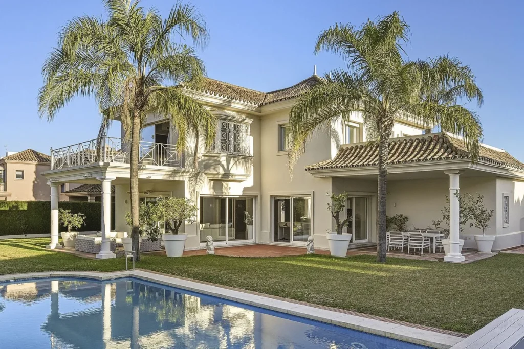 Villa in erster Golflinie – Guadalmina Alta, Marbella