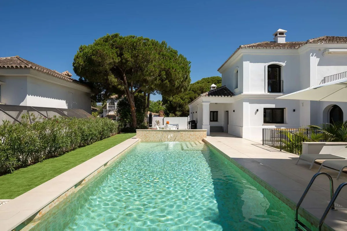 Elegante Villa in Marbella – Ihr Traumhaus an der Costa del Sol