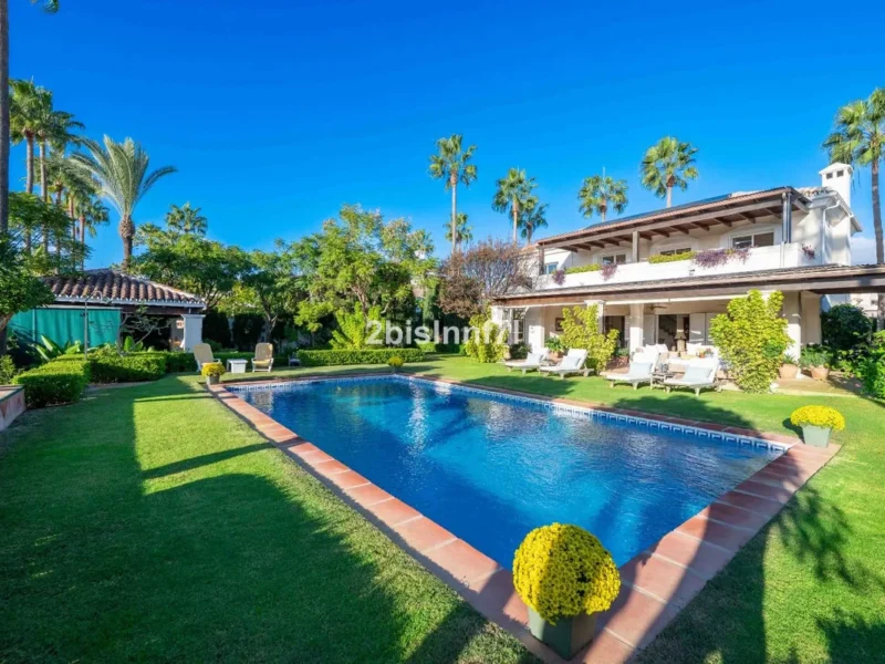 Elegante Villa mit Meerblick in Elviria, Costa del Sol