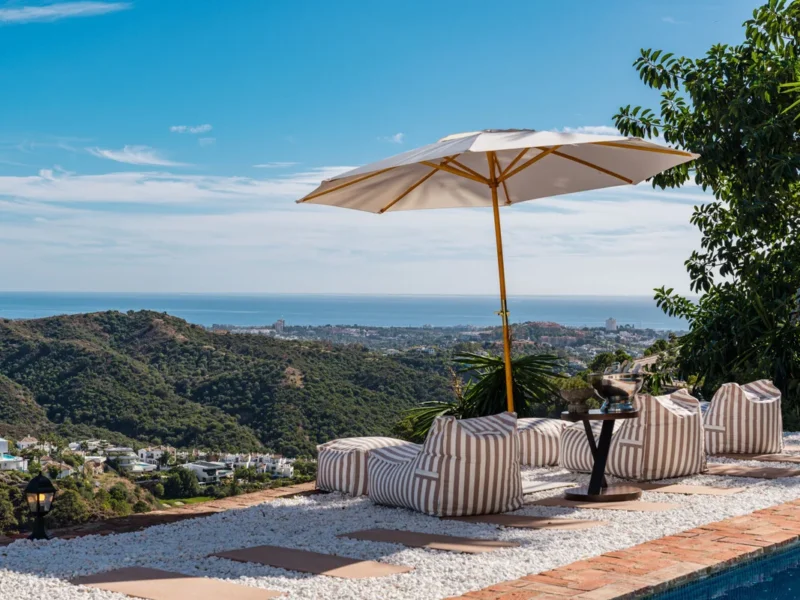 Elegante Villa mit Panoramablick in Benahavís an der Costa del Sol