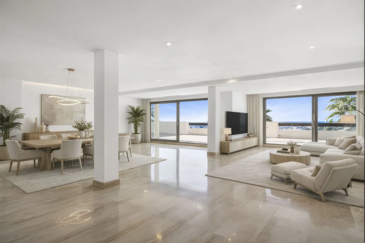 Elegante Wohnung mit Meerblick in Benahavis, Costa del Sol